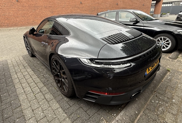 Porsche 992 Carrera 4 GTS