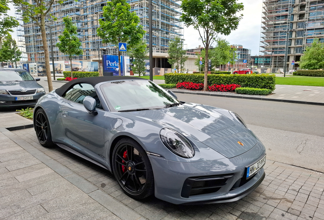 Porsche 992 Carrera 4 GTS Cabriolet