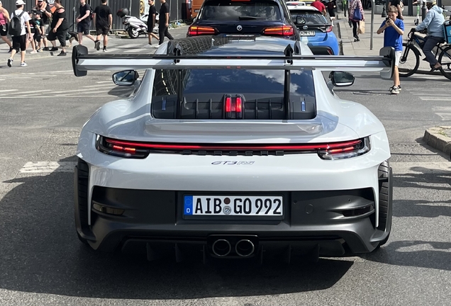 Porsche 992 GT3 RS Weissach Package