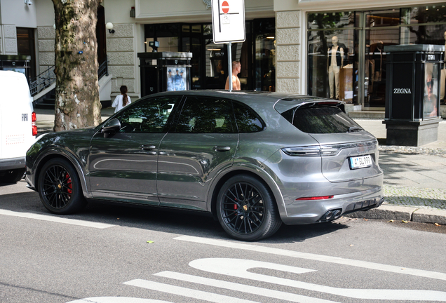 Porsche 9YA Cayenne GTS