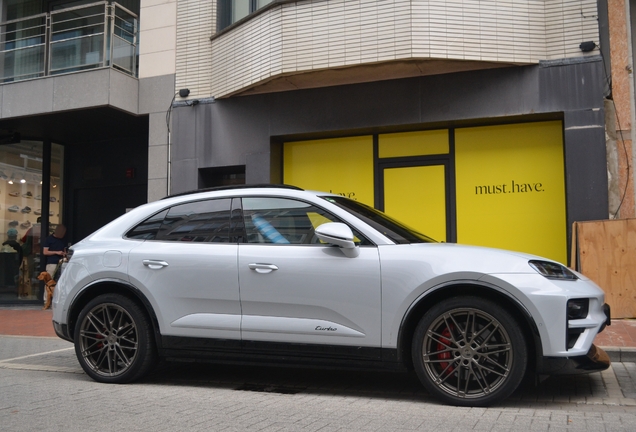 Porsche Macan EV Turbo