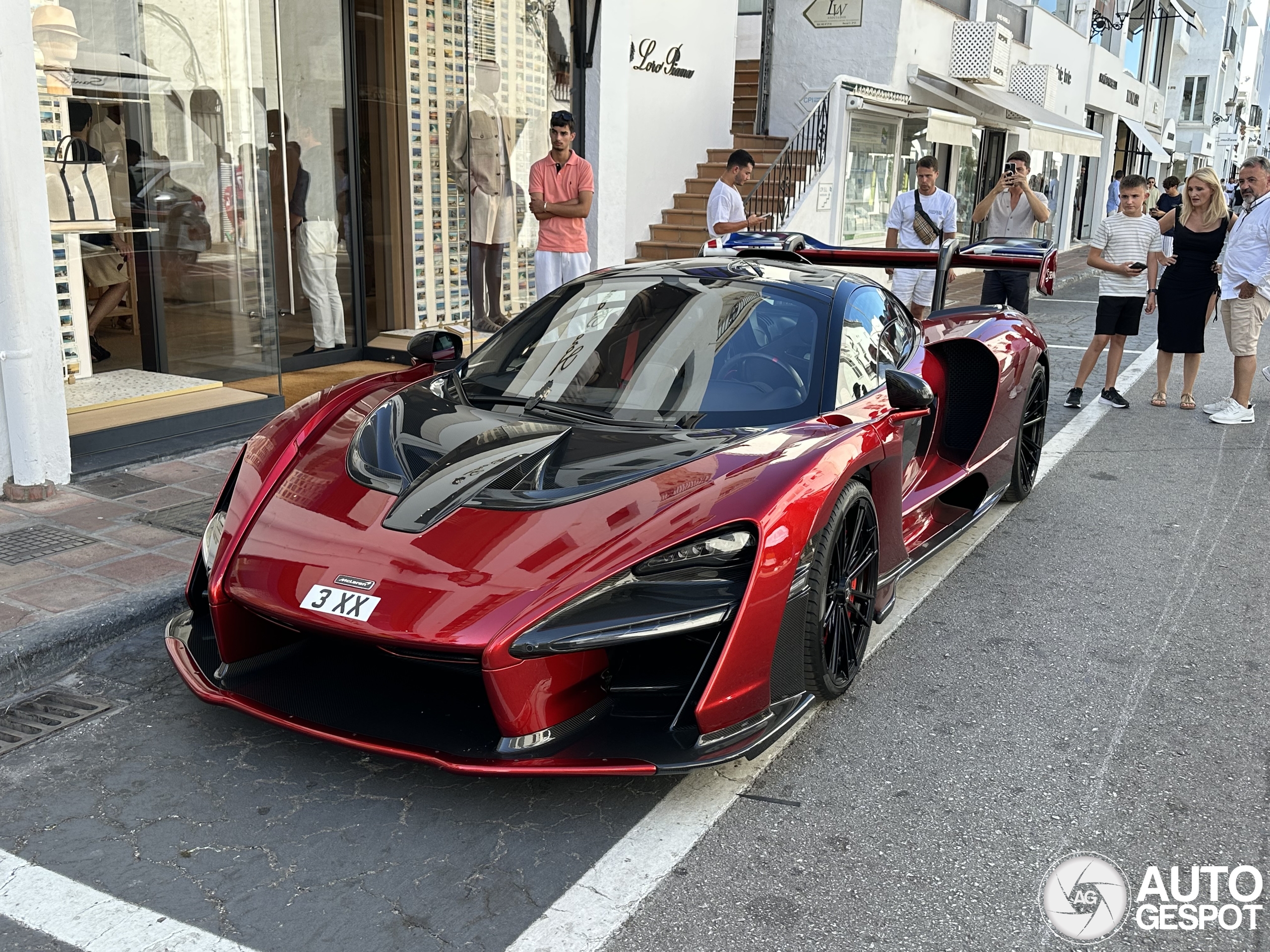 McLaren Senna