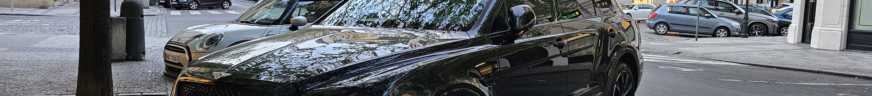 Bentley Bentayga V8