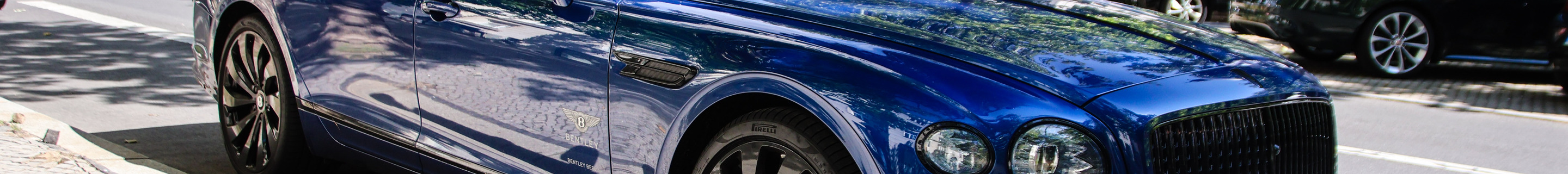 Bentley Flying Spur Hybrid Azure