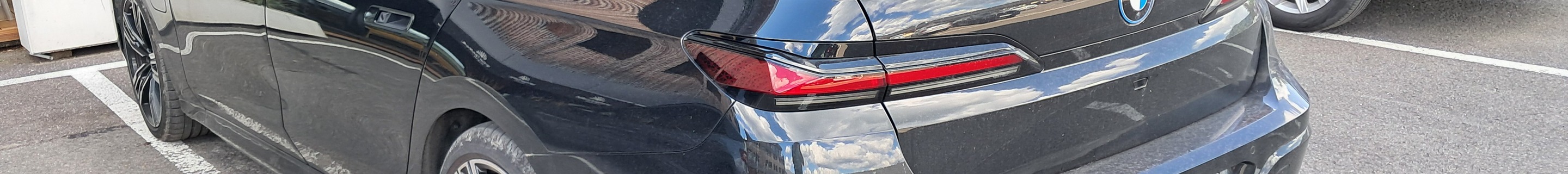 BMW M760e xDrive