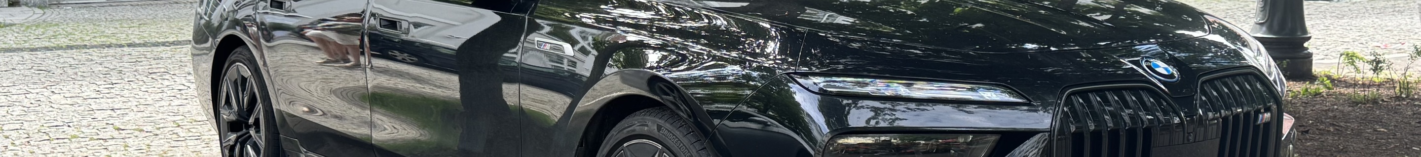 BMW M760e xDrive
