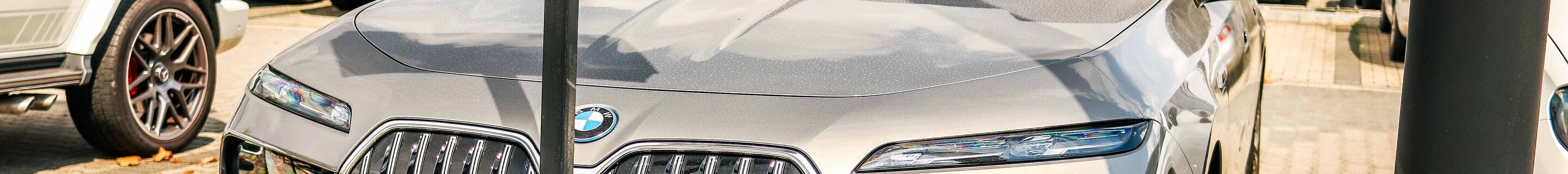 BMW M760e xDrive