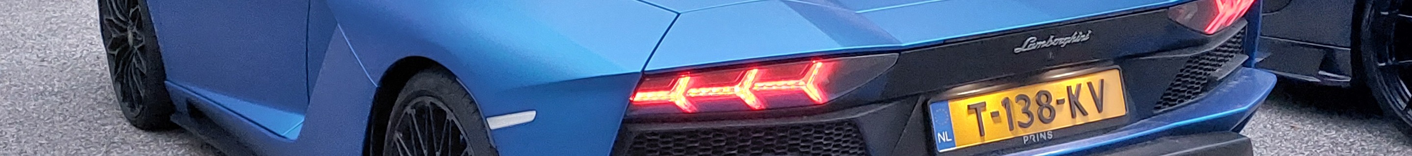 Lamborghini Aventador S LP740-4