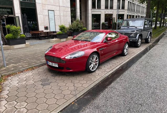 Aston Martin DB9