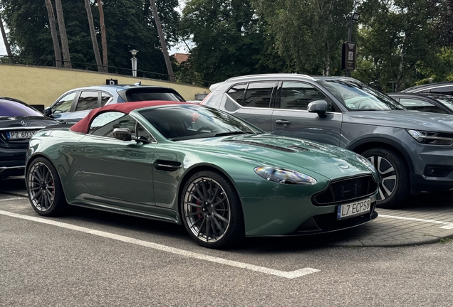 Aston Martin V12 Vantage Roadster