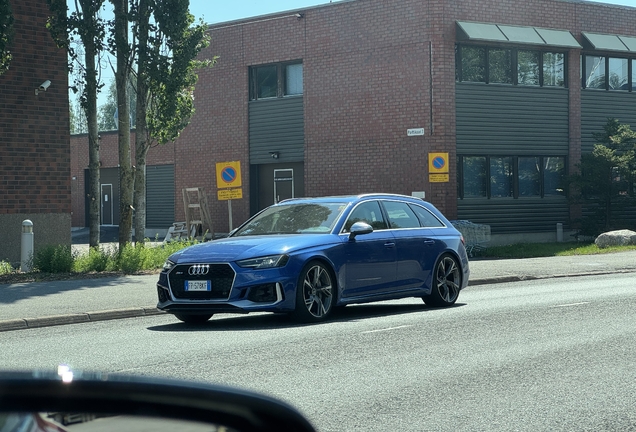 Audi RS4 Avant B9