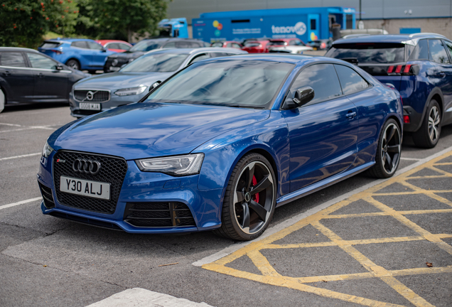Audi RS5 B8 2012
