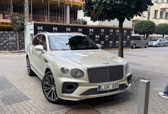Bentley Bentayga V8 2024