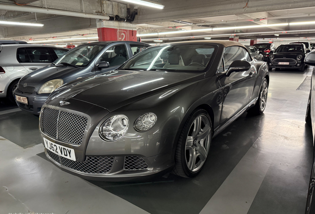 Bentley Continental GTC 2012