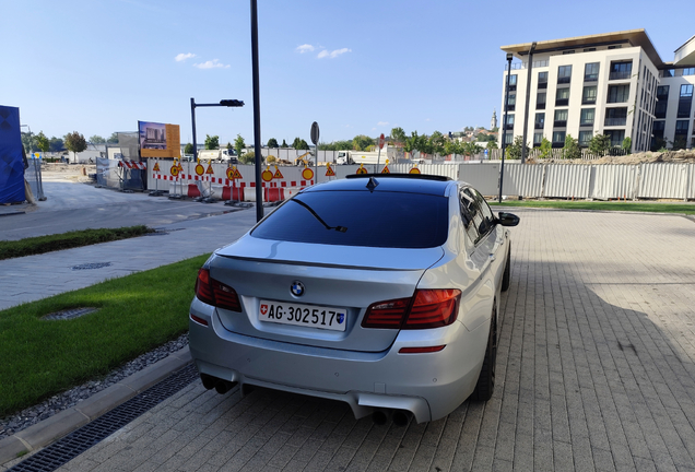 BMW M5 F10 2011