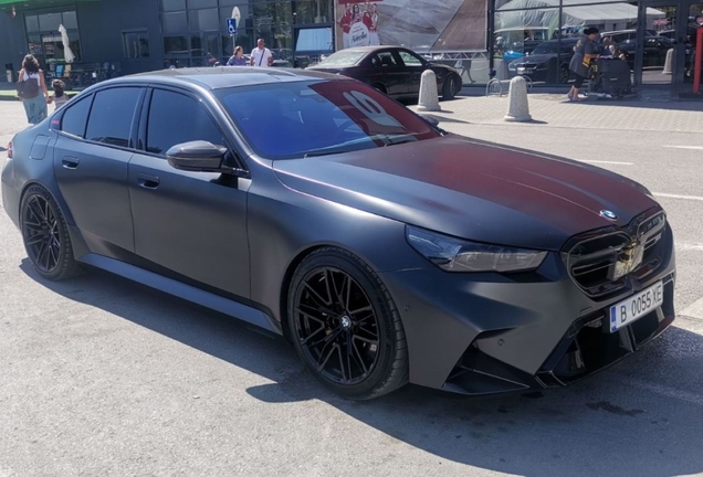 BMW M5 G90