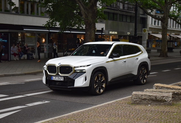 BMW XM G09
