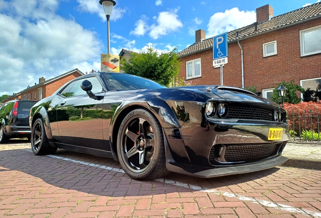 Dodge Challenger SRT-8 392