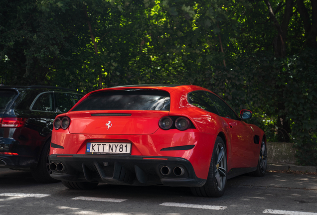 Ferrari GTC4Lusso