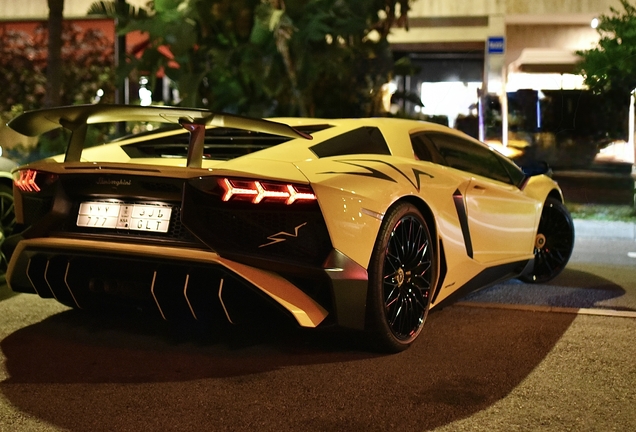 Lamborghini Aventador LP750-4 SuperVeloce