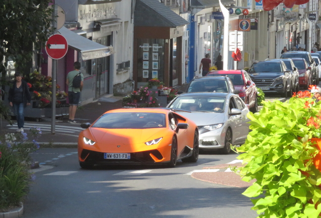 Lamborghini Huracán LP640-4 Performante