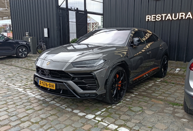 Lamborghini Urus