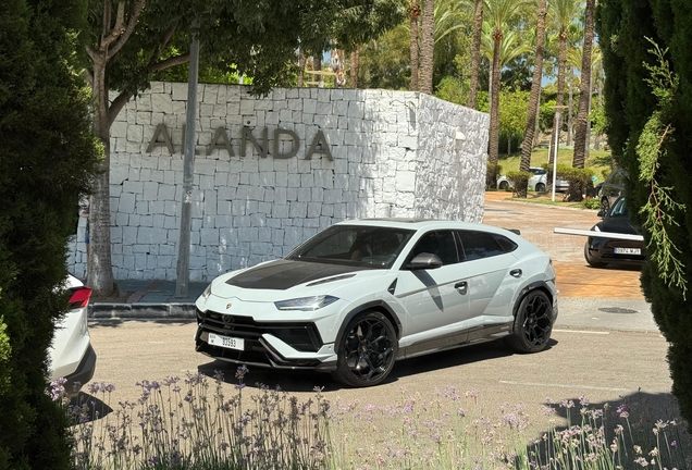 Lamborghini Urus Performante