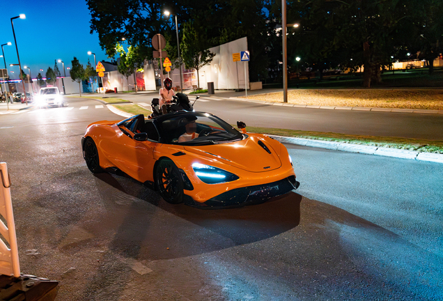 McLaren 765LT Spider