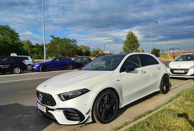 Mercedes-AMG A 45 W177