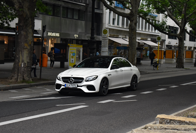 Mercedes-AMG E 63 S W213