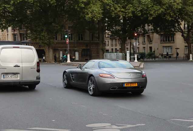 Mercedes-Benz SLS AMG