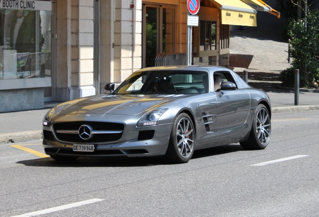 Mercedes-Benz SLS AMG