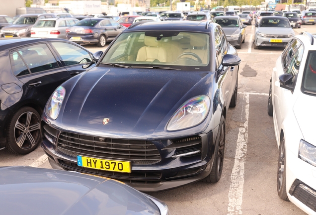 Porsche 95B Macan GTS