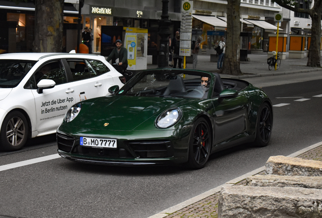 Porsche 992 Carrera 4 GTS Cabriolet