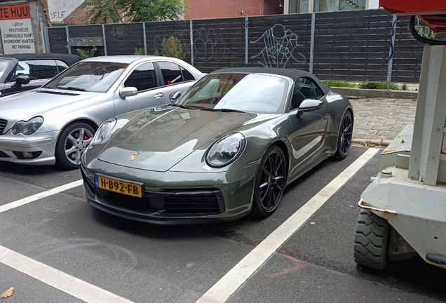 Porsche 992 Carrera 4S Cabriolet