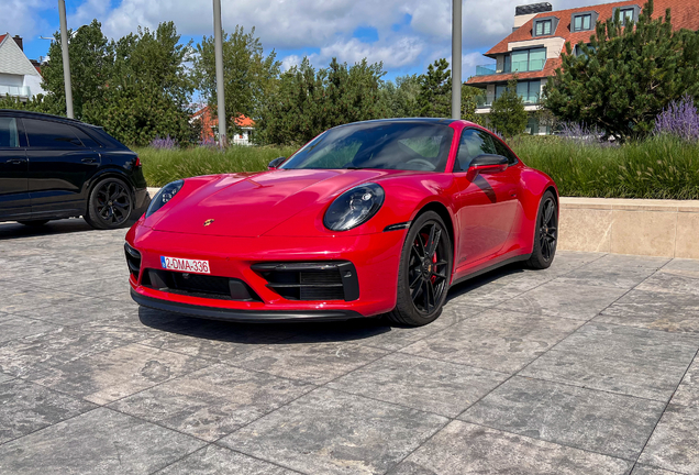 Porsche 992 Carrera GTS