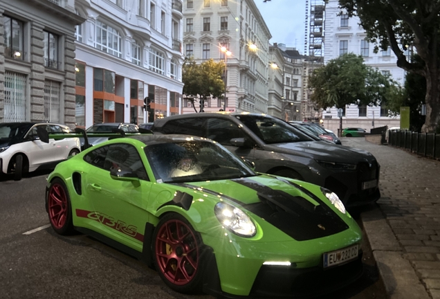 Porsche 992 GT3 RS Weissach Package