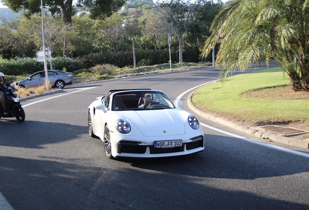 Porsche 992 Turbo Cabriolet