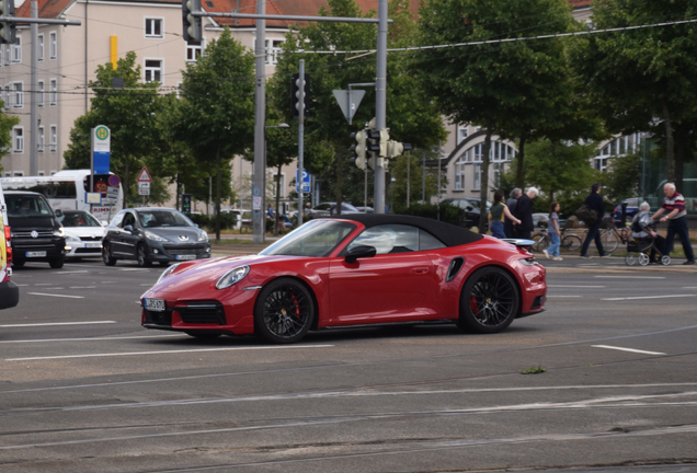 Porsche 992 Turbo Cabriolet