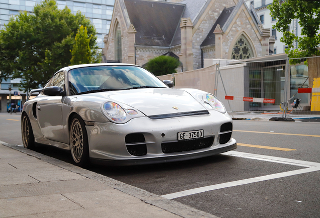 Porsche 996 GT2