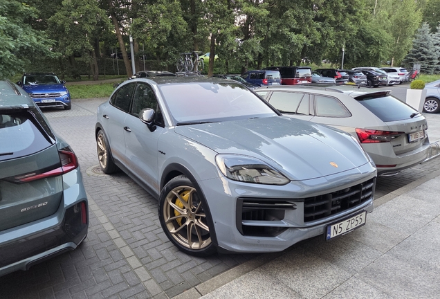Porsche Cayenne Coupé Turbo E-Hybrid