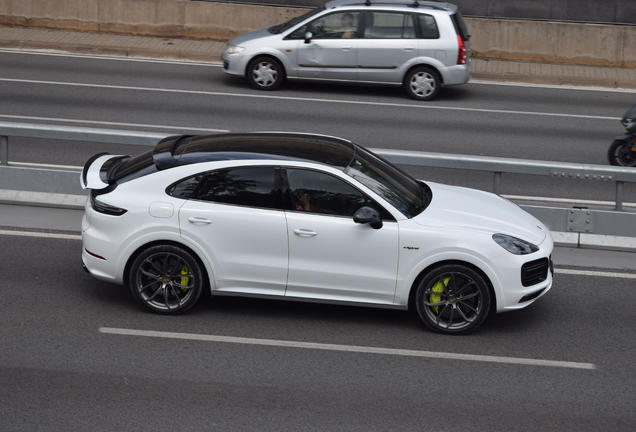 Porsche Cayenne Coupé Turbo S E-Hybrid