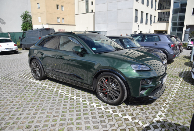 Porsche Macan EV Turbo