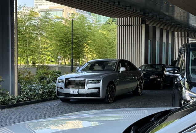 Rolls-Royce Ghost Black Badge 2021