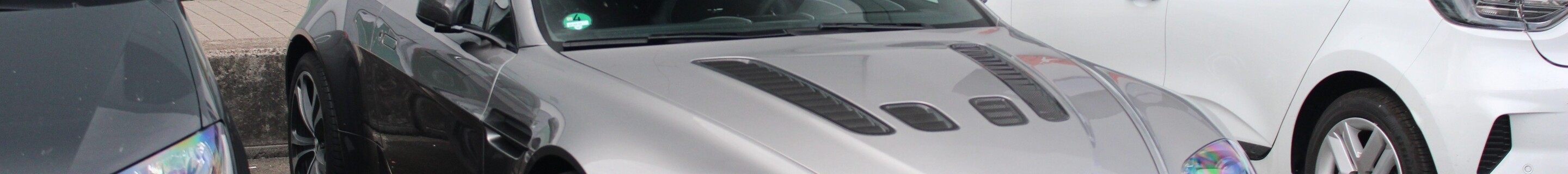 Aston Martin V12 Vantage S