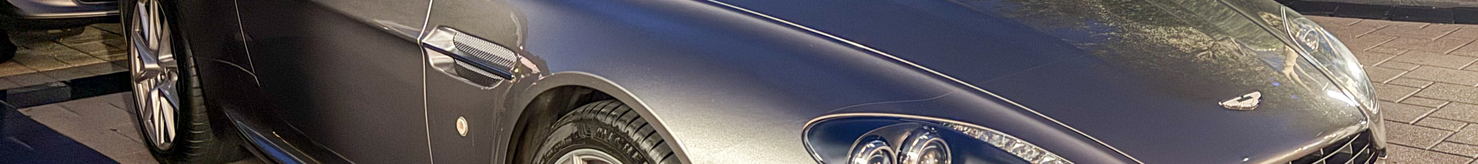 Aston Martin V8 Vantage 2012