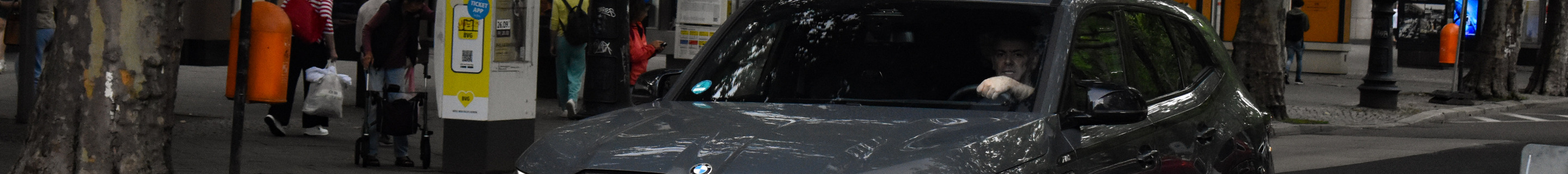 BMW XM G09