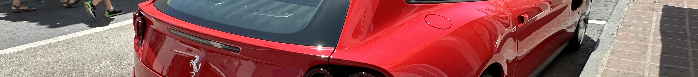 Ferrari GTC4Lusso T