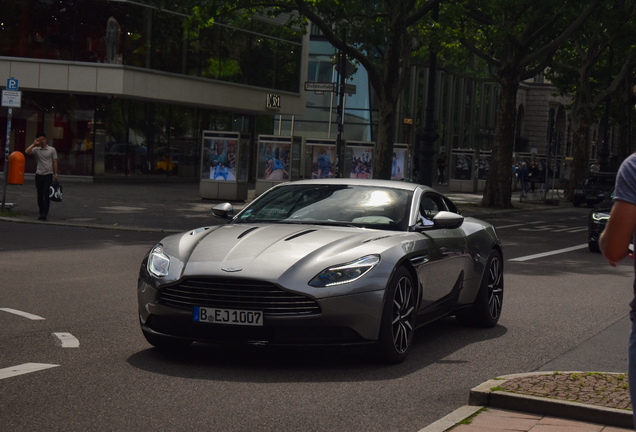 Aston Martin DB11