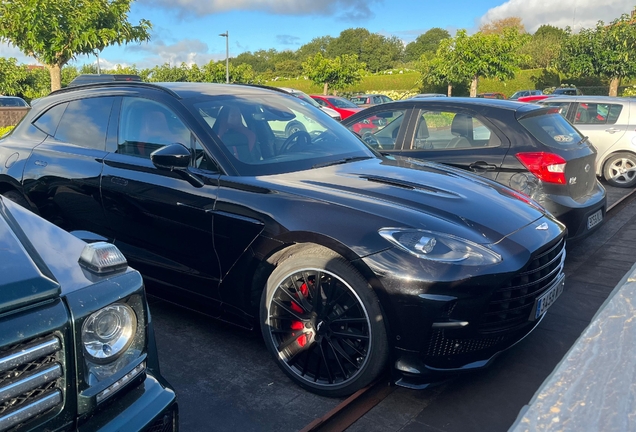 Aston Martin DBX707